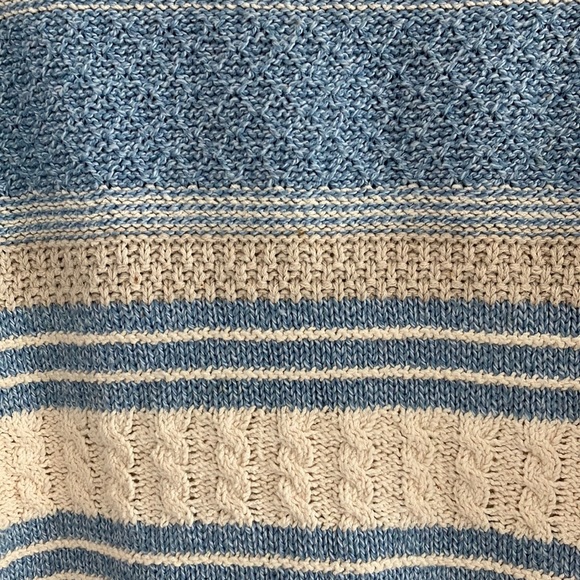 LizWear sweater - Picture 4 of 7